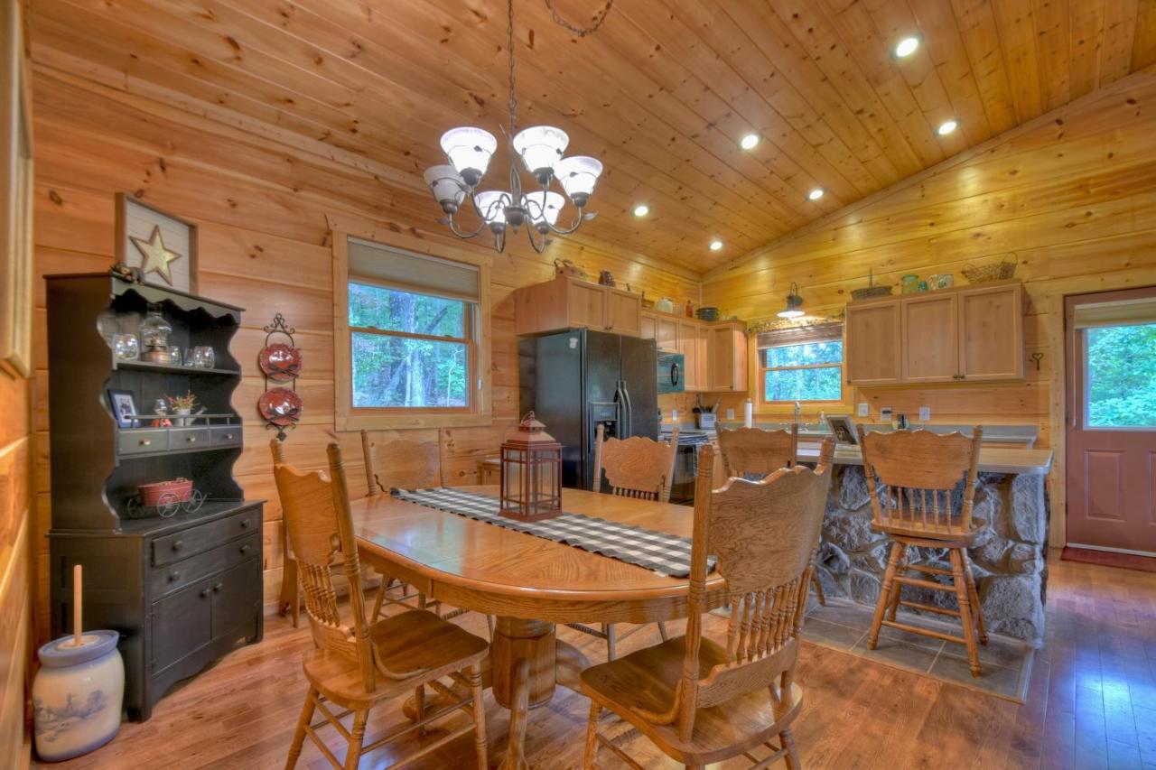 Hawks Hideaway - Cuddleup Villa Mashburn Mill Exterior photo